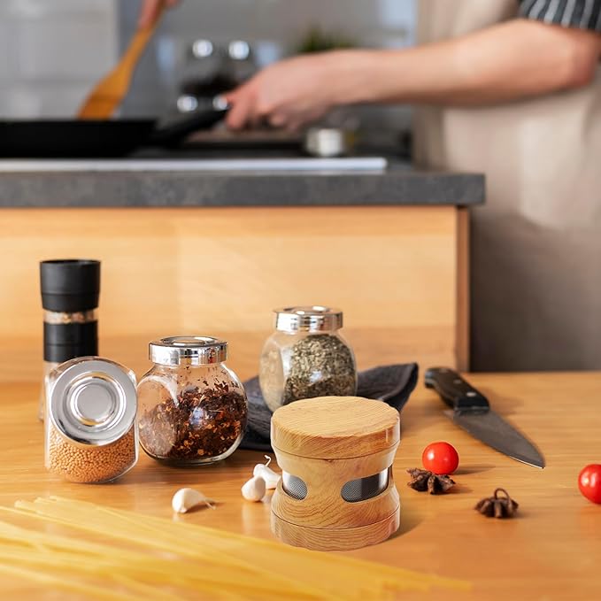 4-Piece Spice Grinder with Magnetic Lid, Resin Wood Grain Grinder with Integrated Screen & Transparent Storage Chamber, Manual Kitchen Seasoning Grinder