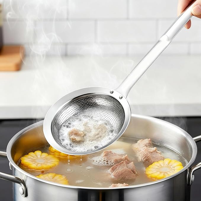 Skimmer Spoon Filter Grease Foam Fine Mesh Stainless Steel Sieve Colander, Extra Fine Strainer With Handle Handheld Fry Oil Filter for Cooking Sieve Spoon for Food Strainer Kitchen Gadget (Large)