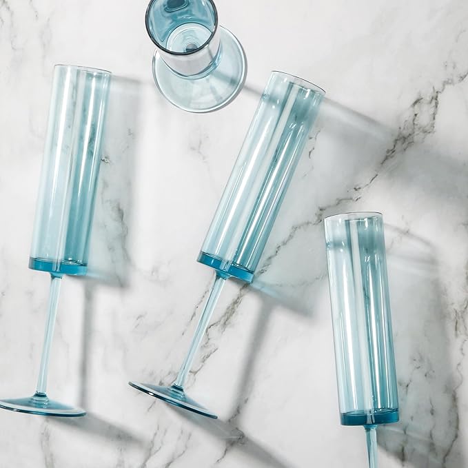 24 Pack Acrylic Blue Champagne Glasses 5.4 OZ Cocktail Glasses Classy Champagne Flutes Blue Wedding Toasting Glasses Wedding Table Decorations Bachelorette Parties Bridal Shower Decorations