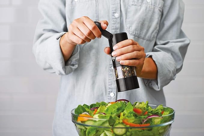 Kuhn Rikon High Performance Ratchet Grinder, White, 8.5 x 2.25 inches, Model 25551 – Ergonomic, One-Handed Operation, Ideal for Salt, Pepper & Spices