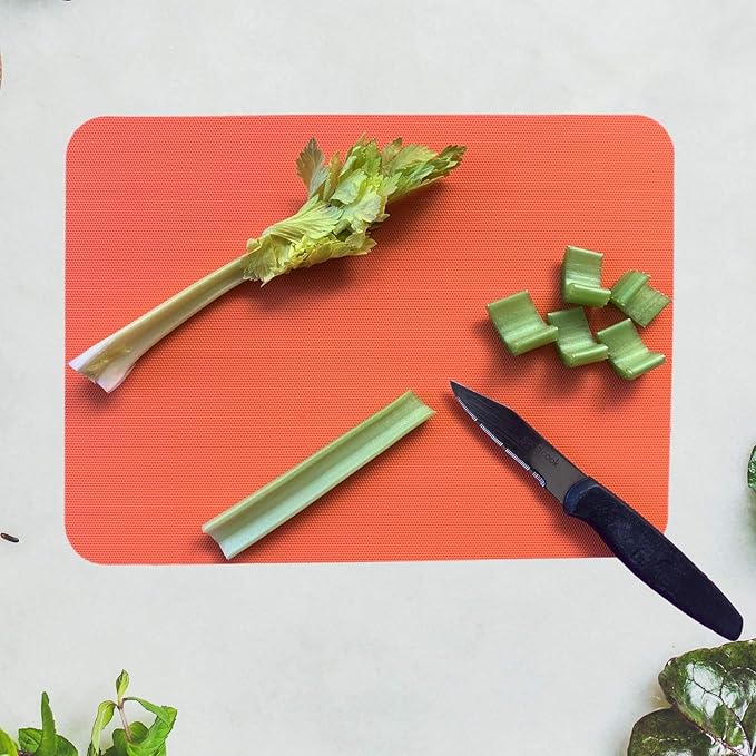 Simply Genius Plastic Cutting Boards - Flexible Color Coded Cutting Board Set - Textured Grip Odor-Resistant Dishwasher-Safe Chopping Mat - Pack of 4-8 in x 11 in - Multicolor