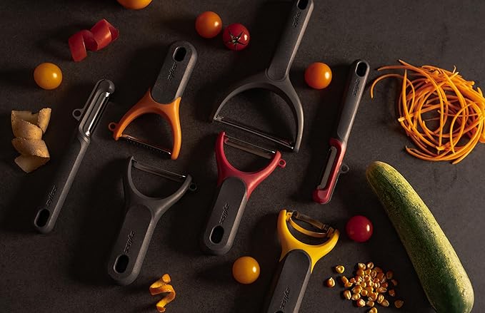 Zyliss Y Peeler – Extra-Hardened Stainless Steel Blade for Effortless Fruit & Vegetable Peeling – Built-in Eye Cutter – Ergonomic Wheatstraw Grip – Dishwasher Safe with Safety Cover – Black