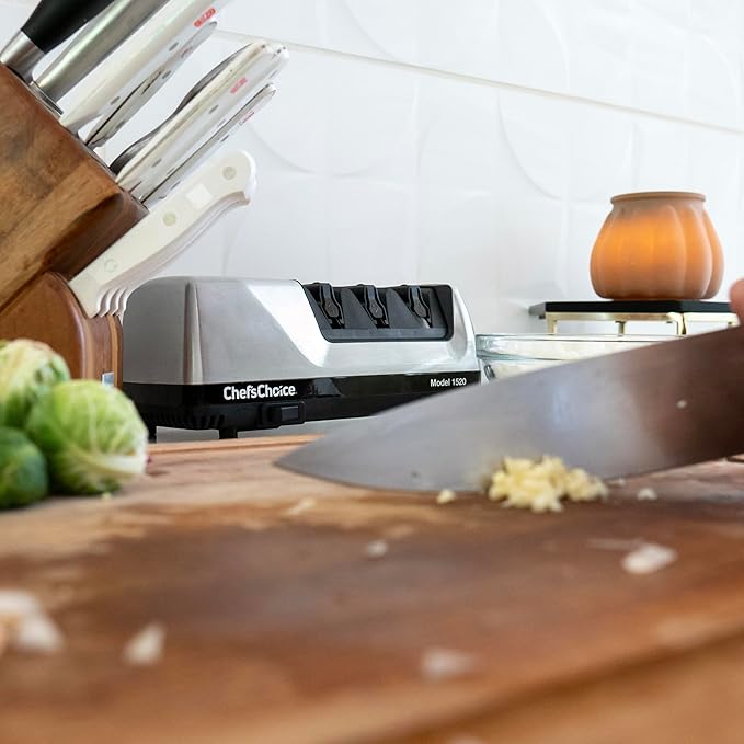 Chef'sChoice Professional Electric Knife Sharpeners AngleSelect for 15- and 20-Degree Straight-Edge and Serrated Knives with Diamond Abrasives & Precision Angle Control, 2-Stage, Metallic