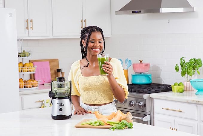 magic bullet Mini Juicer, Countertop Space-Saving, 2" Feed Chute for Fruits and Vegetables, 400W, Compact Design, Black/Silver, MBJ10100