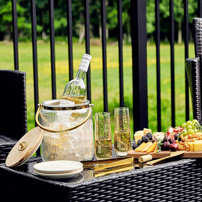 Le'raze Glass Ice Bucket with Airtight Lid, Tong Scooper and Handle - 3L Ribbed Beverage Tub Cocktail Home Bar Accessories, Wine, Beer Chiller for Parties, Champagne Drink Cooler Hinged Handles